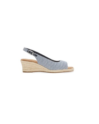 ST. JOHN'S BAY Women Stripe Sandal