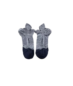 FEETURES Unisex Short Cozy Socks