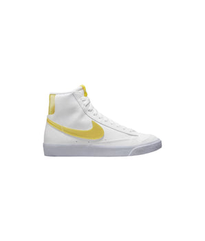 NIKE Youth Basketball Shoes