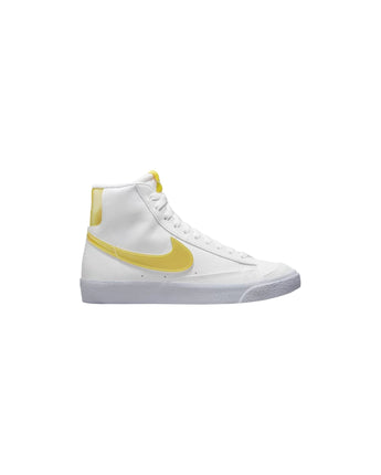 NIKE Youth Basketball Shoes