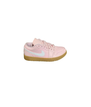 NIKE Women Low Top Casual Sneaker