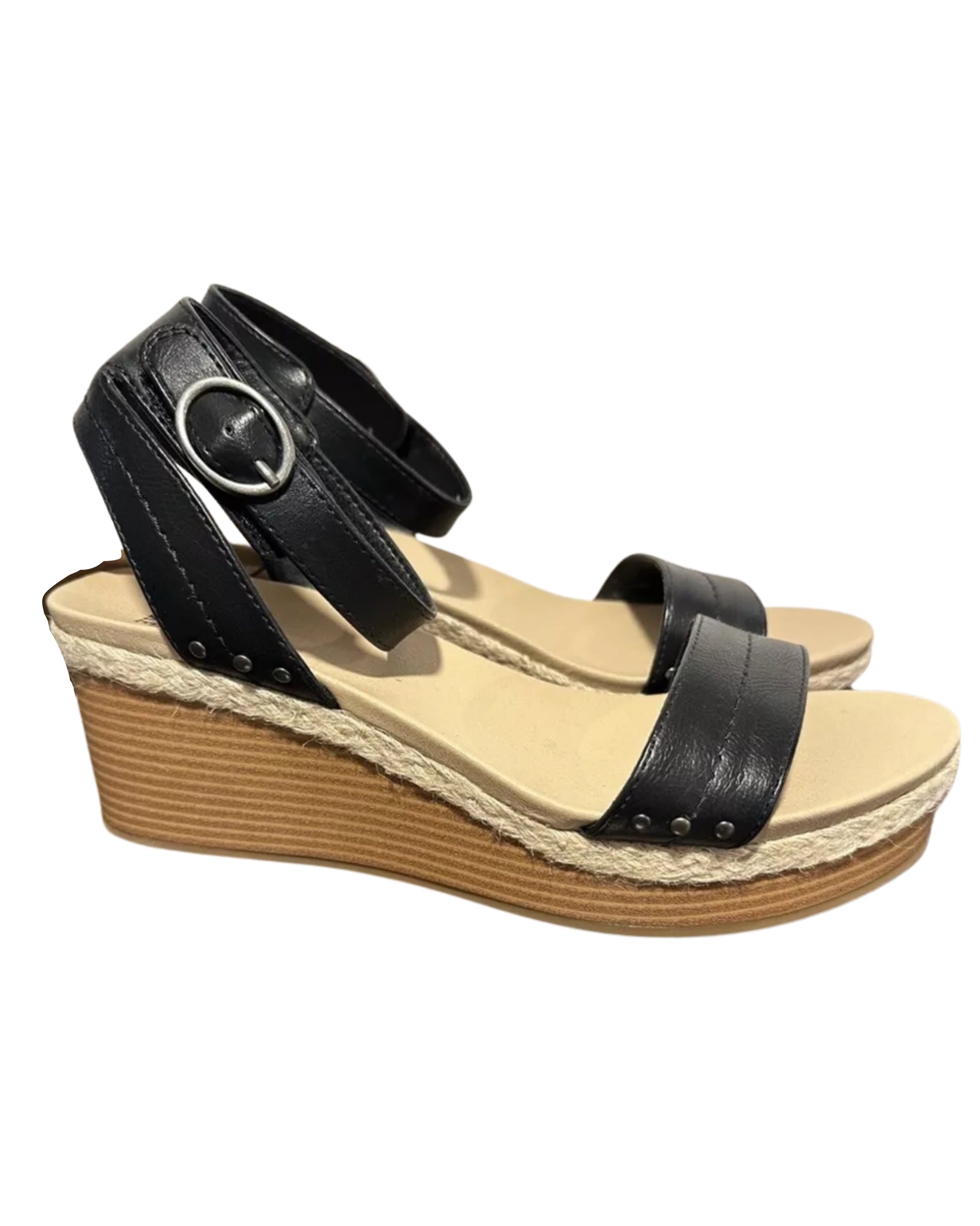 FRYE AND CO. Women Sandals