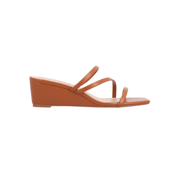 JOURNNE COLLECTION Women Takarah Sandal