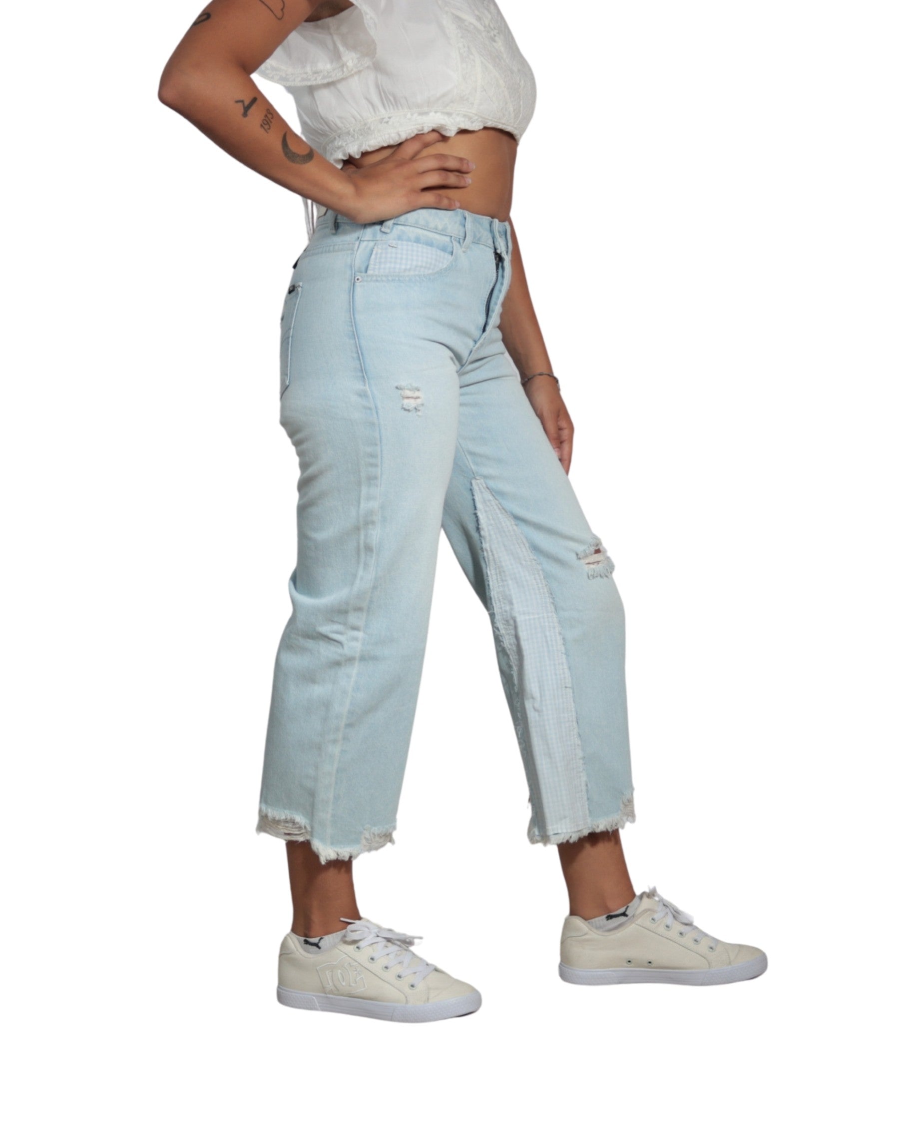 Only Women Ripped Capri Jeans