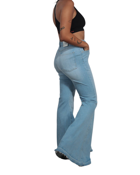 FOREVER21 Women Stylish Flare Slim Fit Jeans