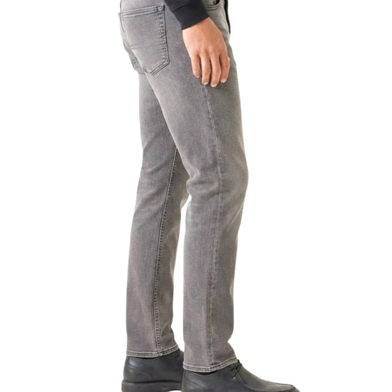 DKNY Men Modern Fit Casual Jeans