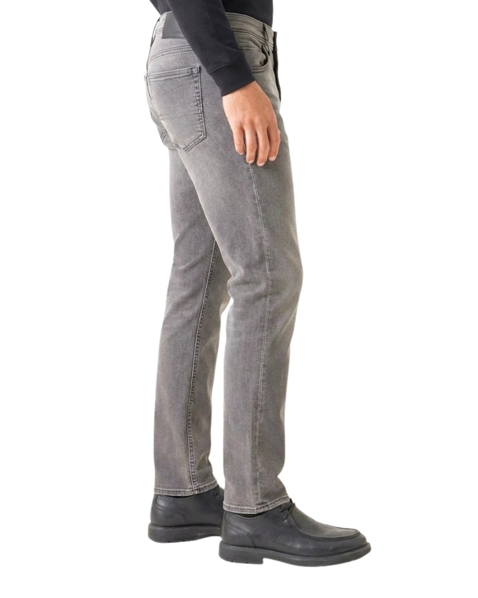 DKNY Men Modern Fit Casual Jeans