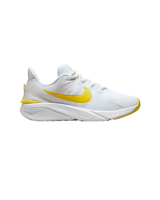NIKE Boys Star 4 Cross Country Sneaker