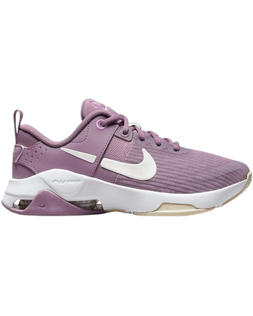 NIKE Women Zoom Bella Sneaker
