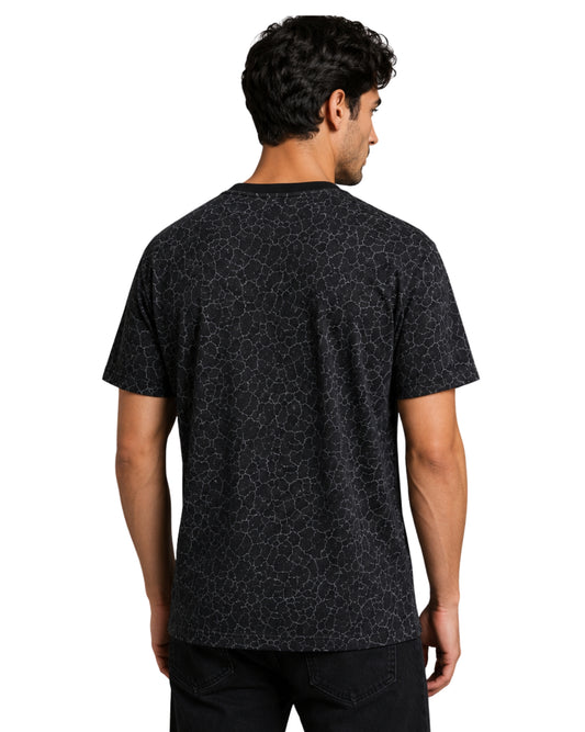 GUESS Men Crackle Print Logo T-Shirt