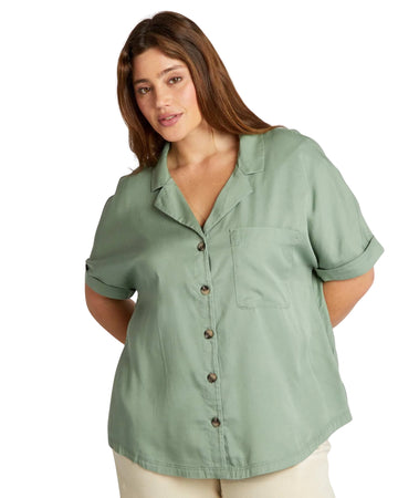 KIABI Women Easy Everyday Styling Shirt