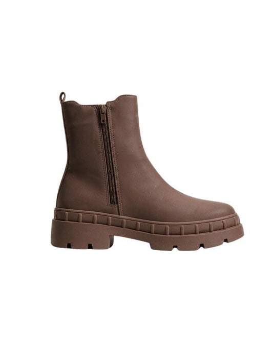 FOREVER 21 Women Rear Pull Tab Boot