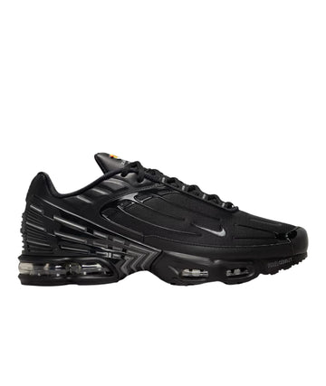 NIKE Men Air Max Plus Sneakers