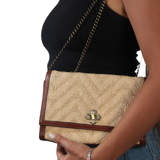 PATRICIANASH Women Wooven Crossbody Bag