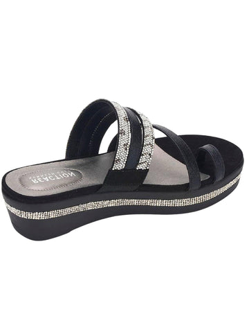 REACTIONS Women Great Scroll Slippers