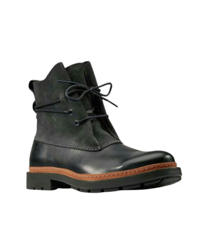 CLARKS Men Flat Boots